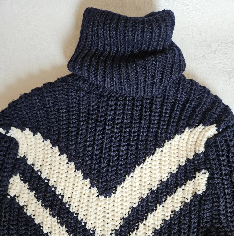 Tory Sport Merino Wool Chevron Turtleneck Sweater - Picture 5 of 8